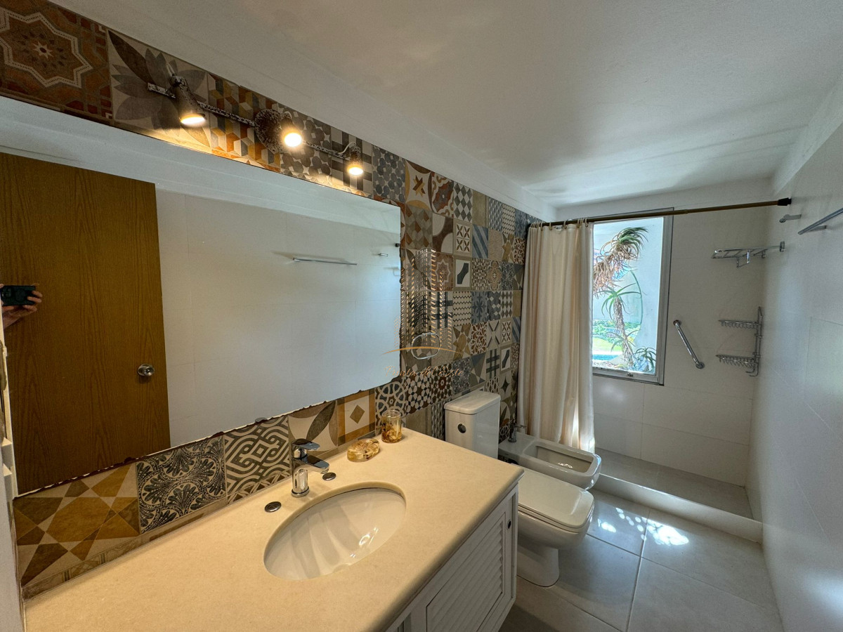 Apartamento ID.617 - Apartamento frente al mar en playa brava, Punta del Este