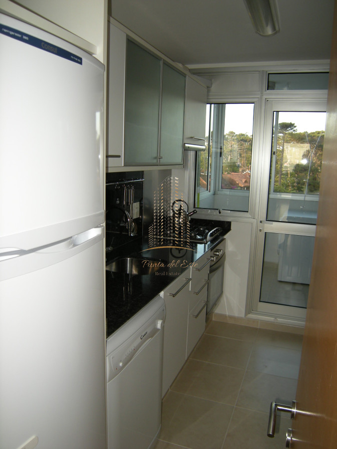 Apartamento ID.563 - Apartamento en alquiler temporal, playa mansa, Punta del Este