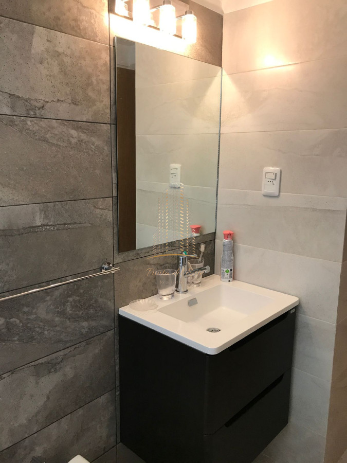 Apartamento ID.615 - Apartamento frente al mar, brava , en alquiler temporal y venta en Punta del Este