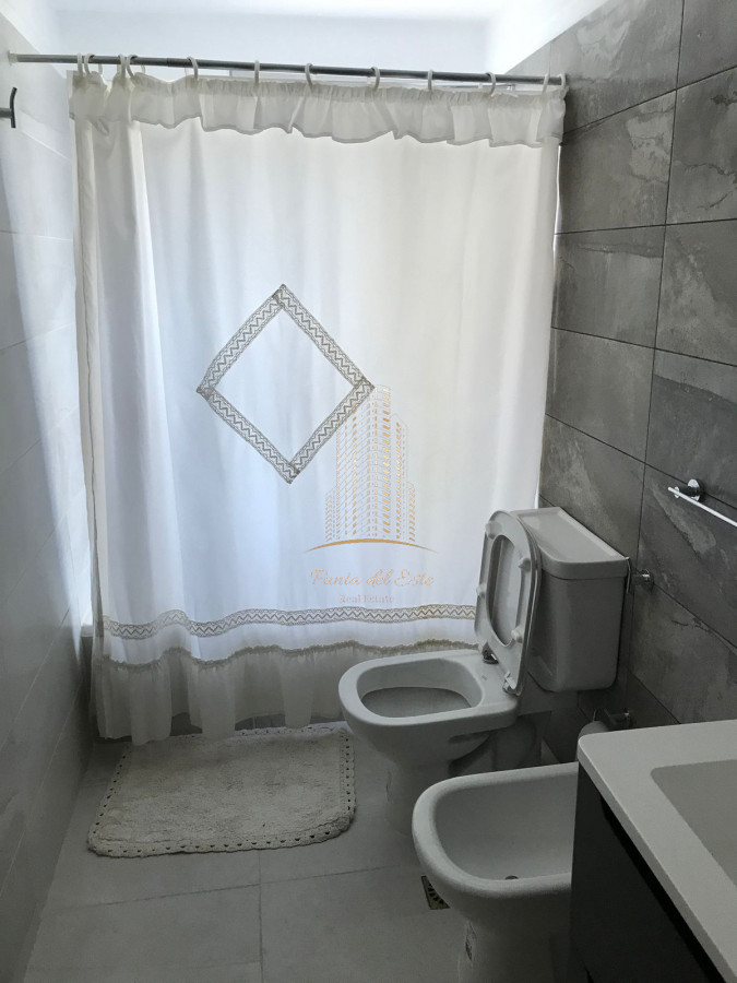 Apartamento ID.615 - Apartamento frente al mar, brava , en alquiler temporal y venta en Punta del Este