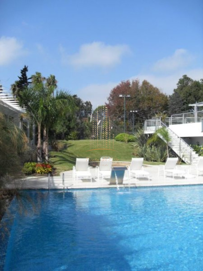 Apartamento ID.563 - Apartamento en alquiler temporal, playa mansa, Punta del Este