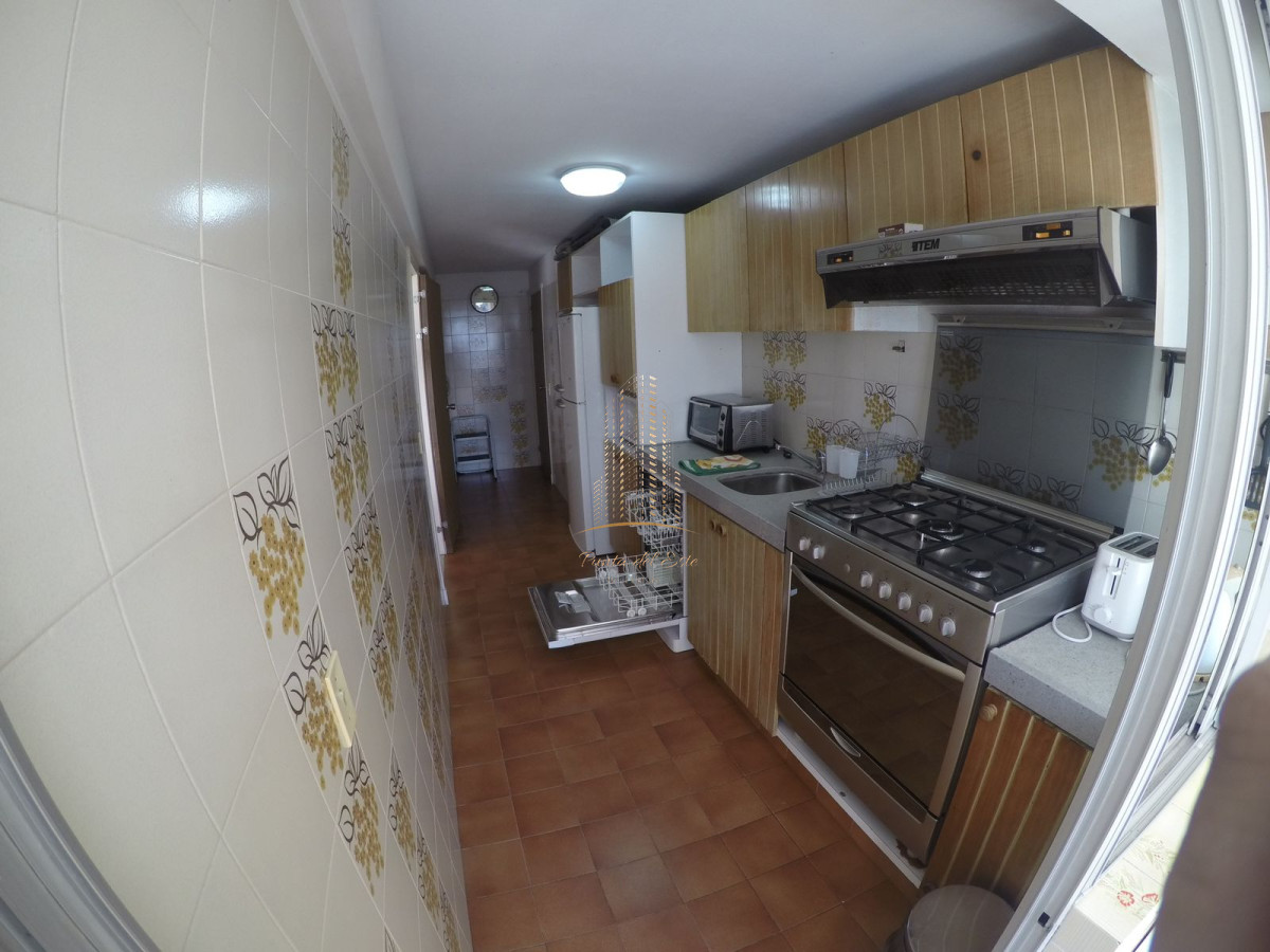 Apartamento ID.615 - Apartamento frente al mar, brava , en alquiler temporal y venta en Punta del Este