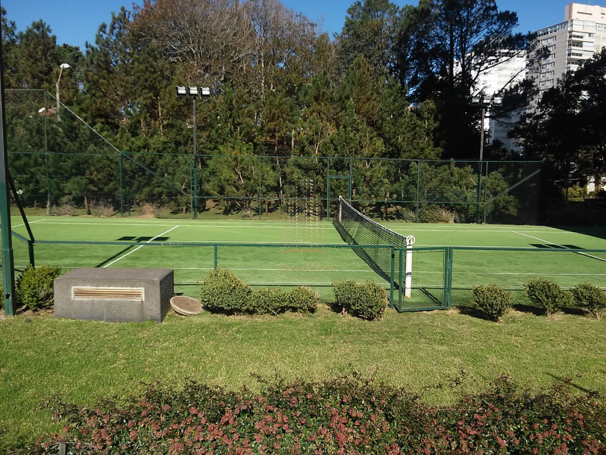 Apartamento ID.563 - Apartamento en alquiler temporal, playa mansa, Punta del Este