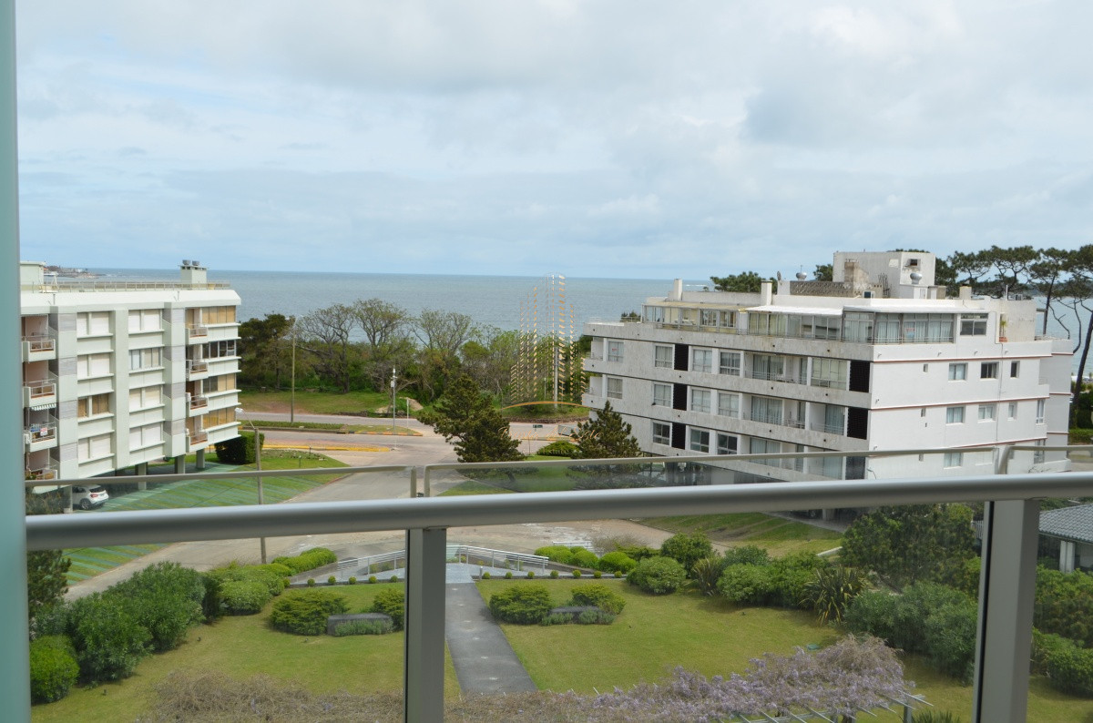 Apartamento ID.563 - Apartamento en alquiler temporal, playa mansa, Punta del Este