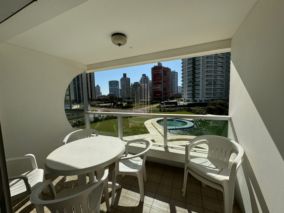 Apartamento ID.617 - Apartamento frente al mar en playa brava, Punta del Este