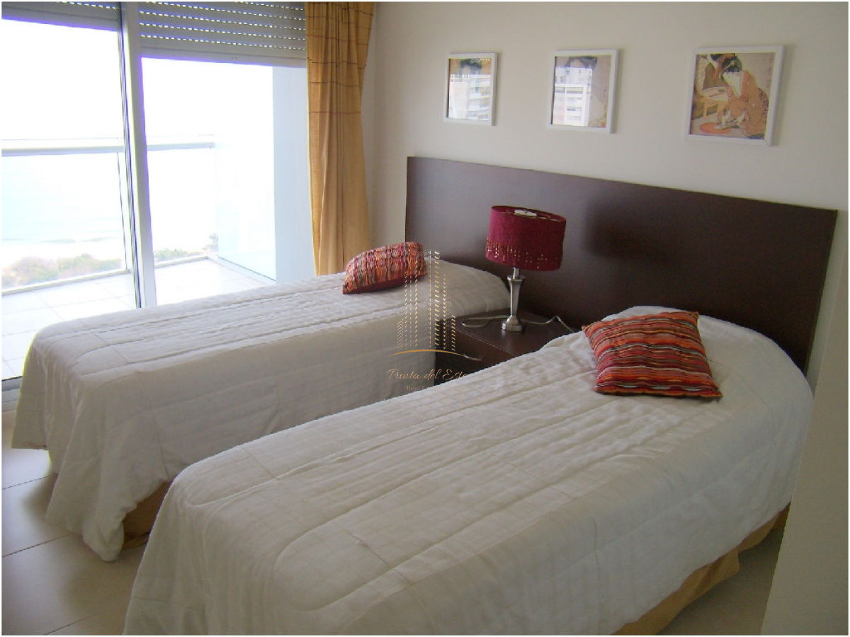 Apartamento ID.564 - Apartamento en alquiler temporal, Playa mansa Punta del Este