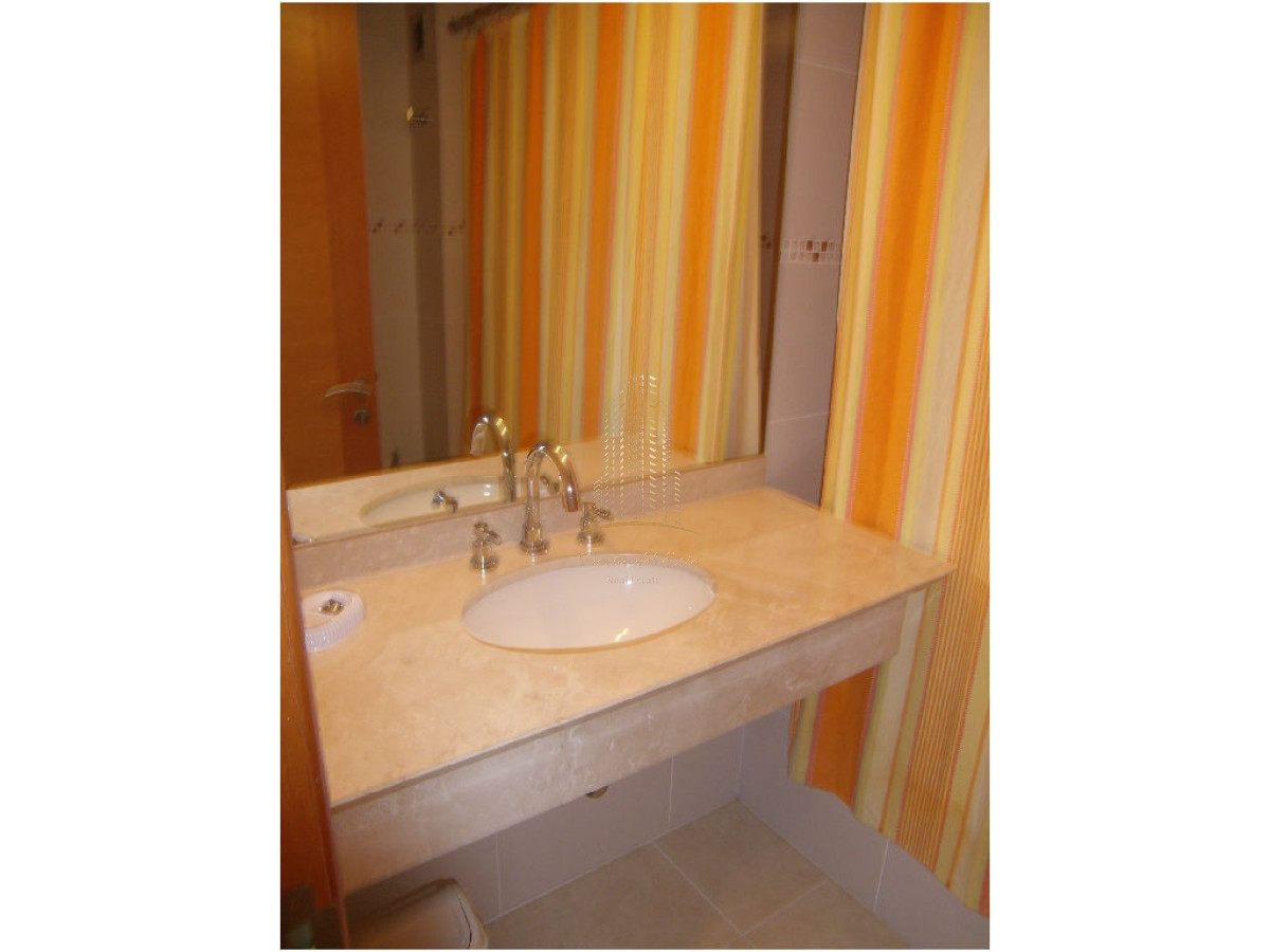 Apartamento ID.564 - Apartamento en alquiler temporal, Playa mansa Punta del Este