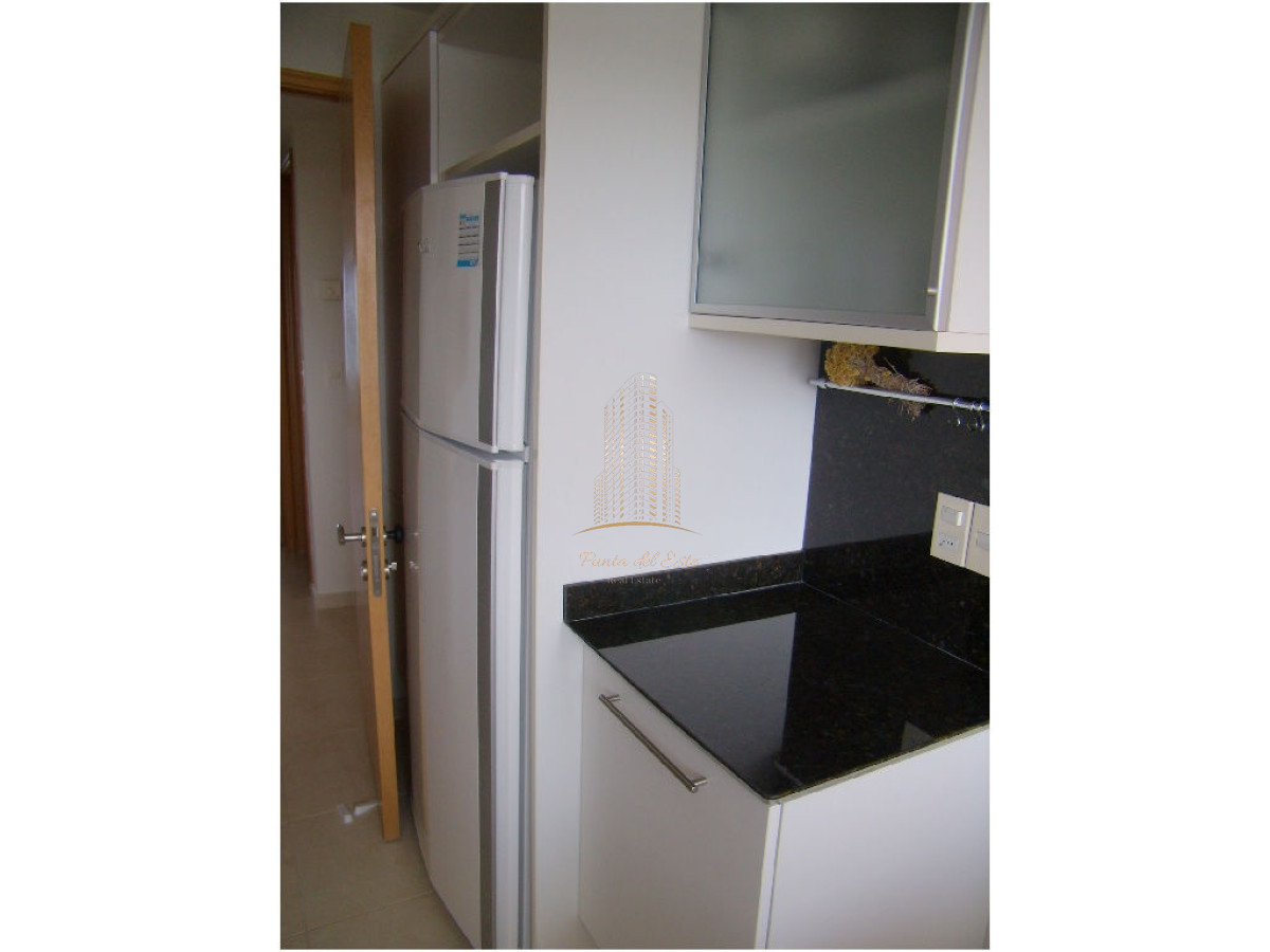 Apartamento ID.564 - Apartamento en alquiler temporal, Playa mansa Punta del Este