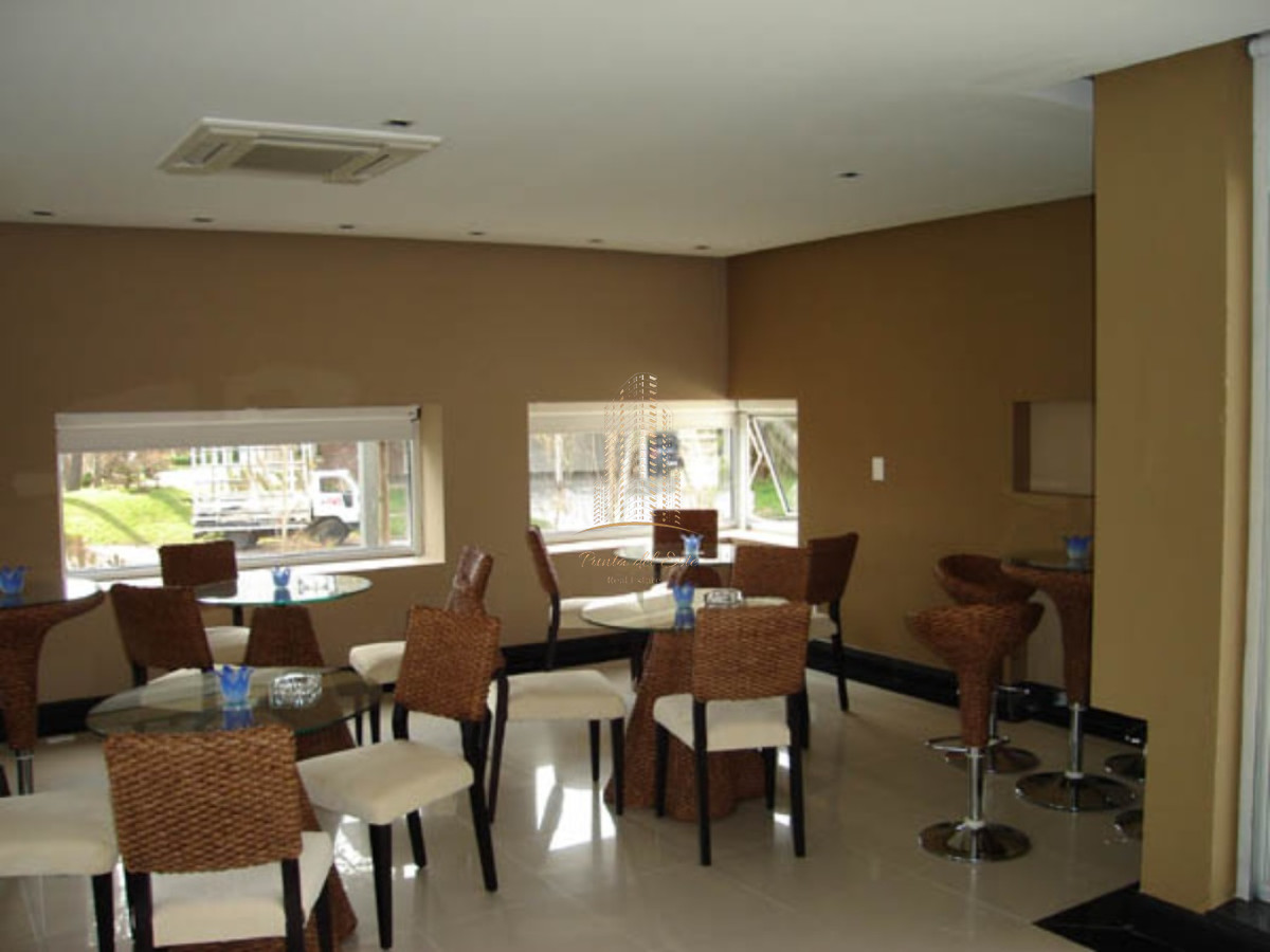 Apartamento ID.563 - Apartamento en alquiler temporal, playa mansa, Punta del Este