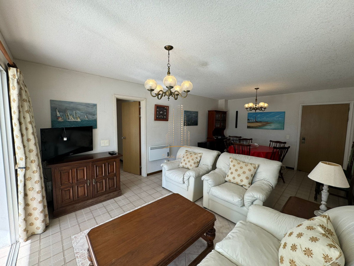 Apartamento ID.617 - Apartamento frente al mar en playa brava, Punta del Este