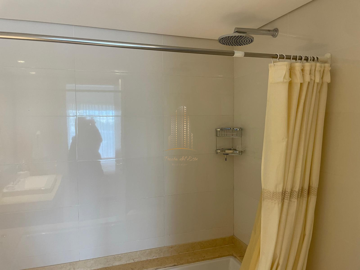 Apartamento ID.544 - Apartamento en venta frente al mar en Punta del Este playa mansa