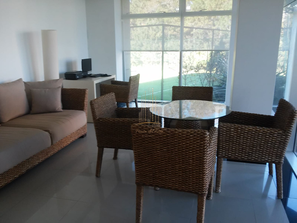 Apartamento ID.563 - Apartamento en alquiler temporal, playa mansa, Punta del Este