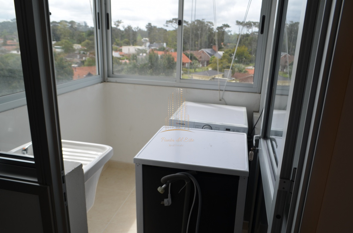 Apartamento ID.563 - Apartamento en alquiler temporal, playa mansa, Punta del Este