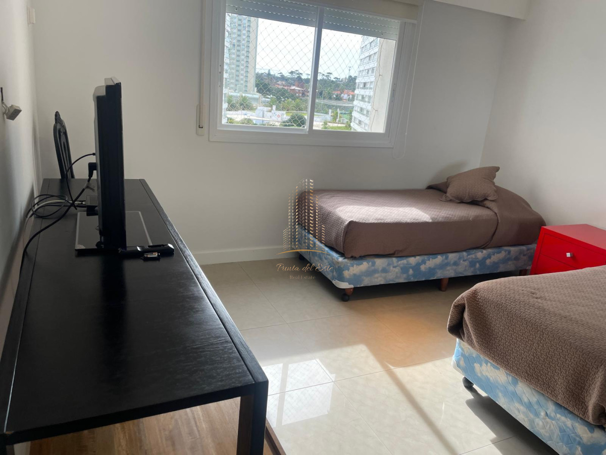 Apartamento ID.544 - Apartamento en venta frente al mar en Punta del Este playa mansa
