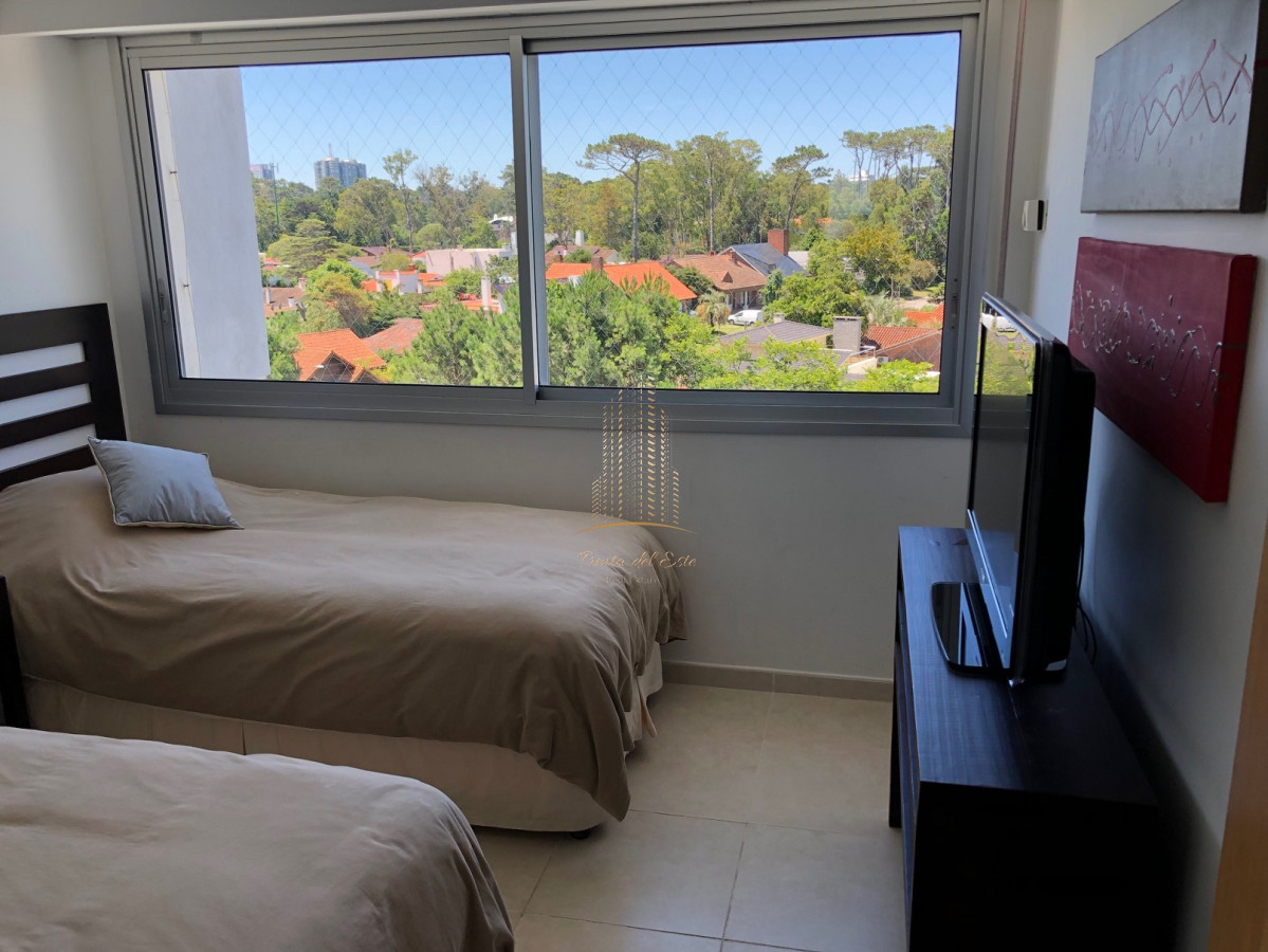 Apartamento ID.563 - Apartamento en alquiler temporal, playa mansa, Punta del Este