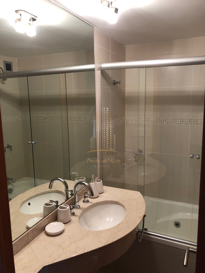 Apartamento ID.563 - Apartamento en alquiler temporal, playa mansa, Punta del Este