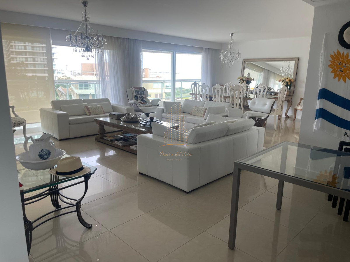 Apartamento ID.544 - Apartamento en venta frente al mar en Punta del Este playa mansa