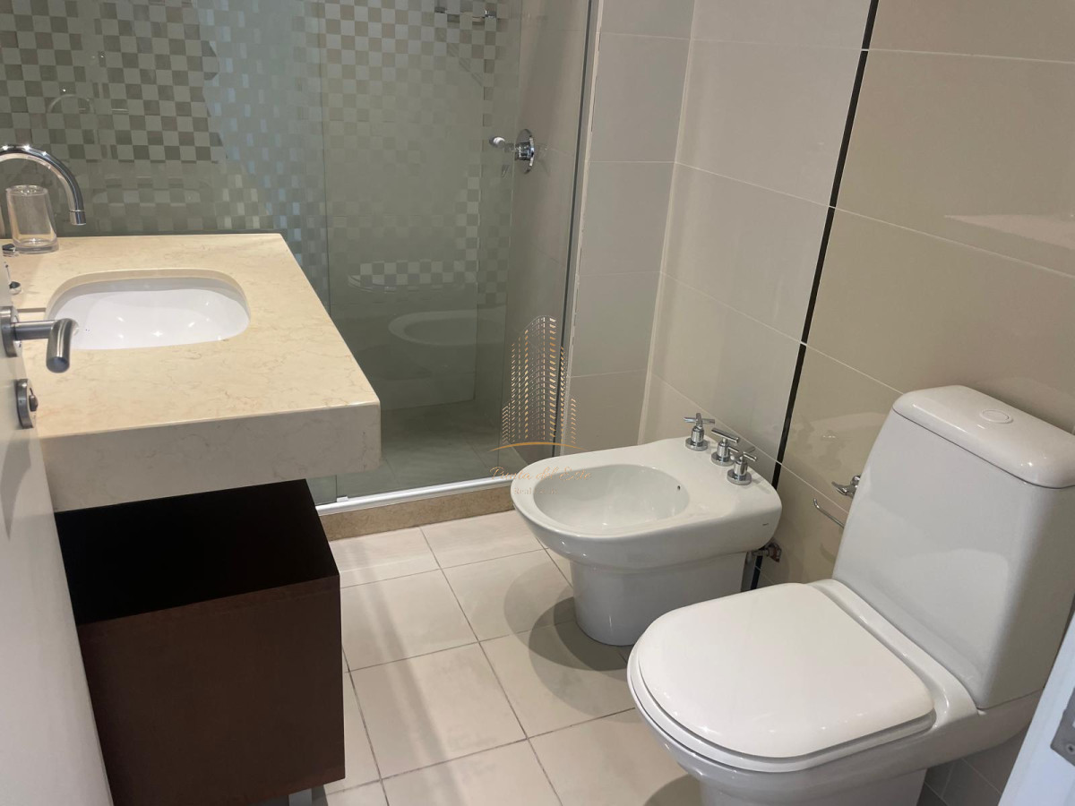Apartamento ID.544 - Apartamento en venta frente al mar en Punta del Este playa mansa