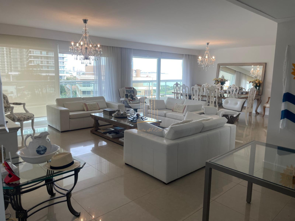 Apartamento ID.544 - Apartamento en venta frente al mar en Punta del Este playa mansa