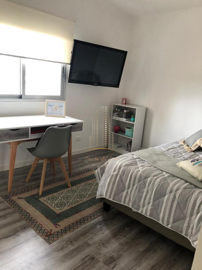 Casa ID.546 - Casa en venta en Punta del Este a metros del mar mansa