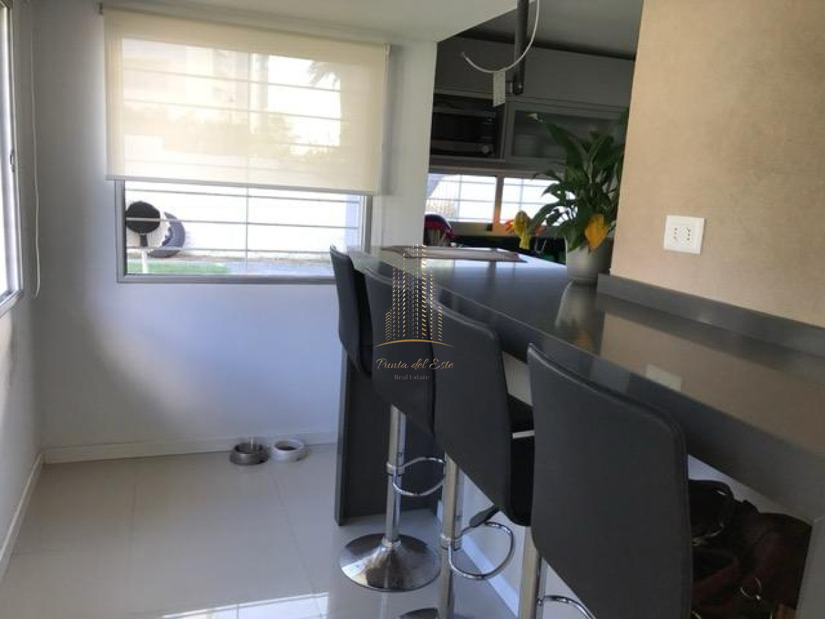 Casa ID.546 - Casa en venta en Punta del Este a metros del mar mansa