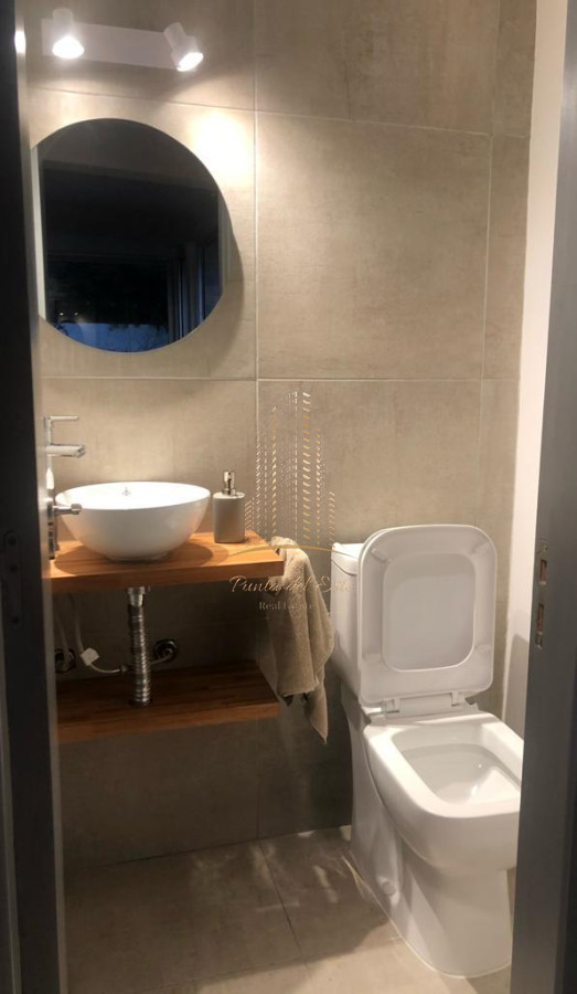 Casa ID.546 - Casa en venta en Punta del Este a metros del mar mansa