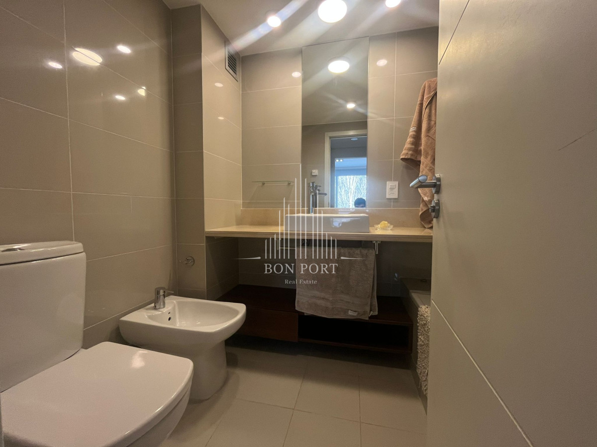 Apartamento ID.272 - Apartamento en Alquiler  de 2 dormitorios en Edificio Be Punta , Punta del este , Playa Brava 