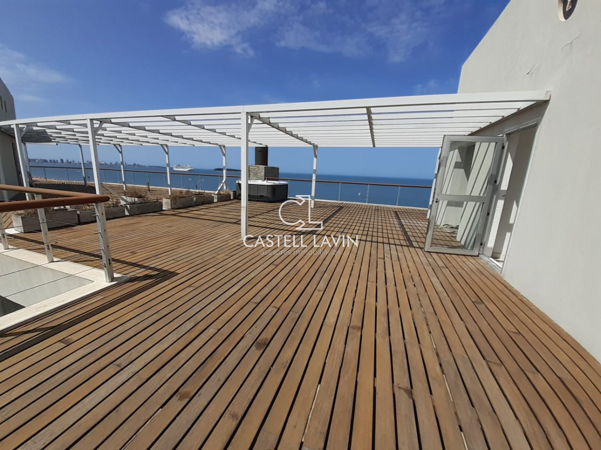 Apartamento ID.26 - Venta Apartamento 4 Dormitorios Primera Linea Playa Mansa Punta del Este