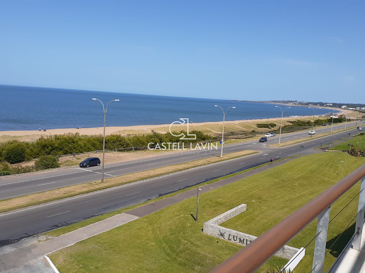 Apartamento ID.26 - Venta Apartamento 4 Dormitorios Primera Linea Playa Mansa Punta del Este