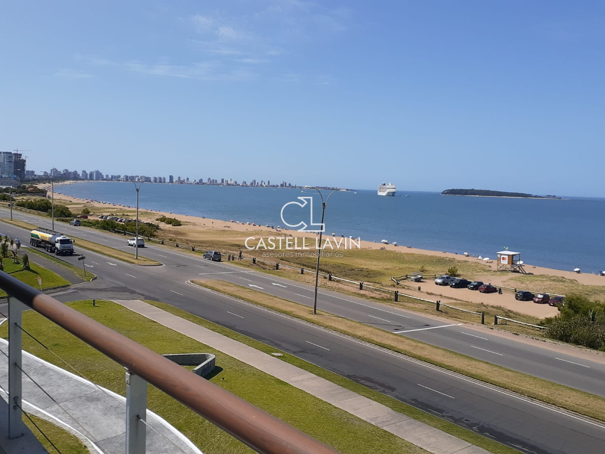 Apartamento ID.26 - Venta Apartamento 4 Dormitorios Primera Linea Playa Mansa Punta del Este