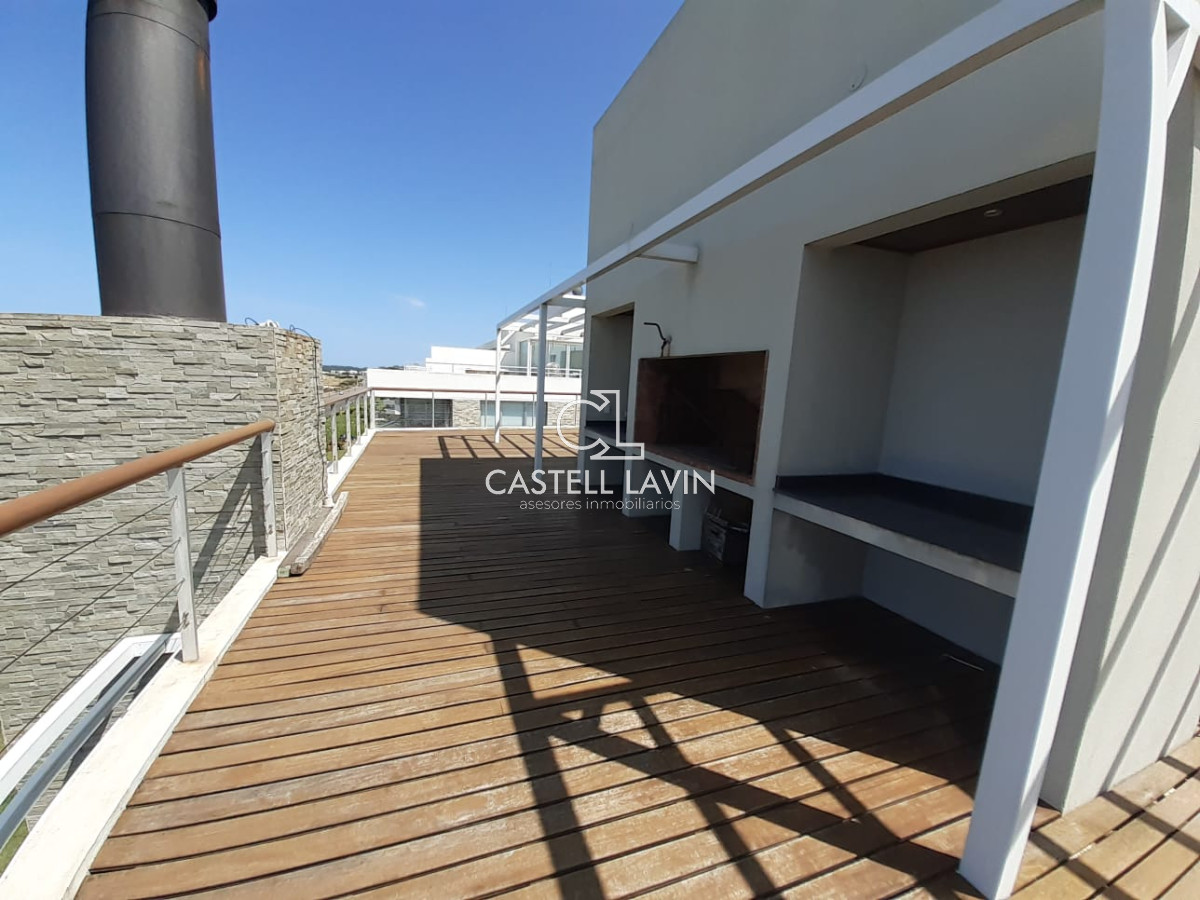Apartamento ID.26 - Venta Apartamento 4 Dormitorios Primera Linea Playa Mansa Punta del Este