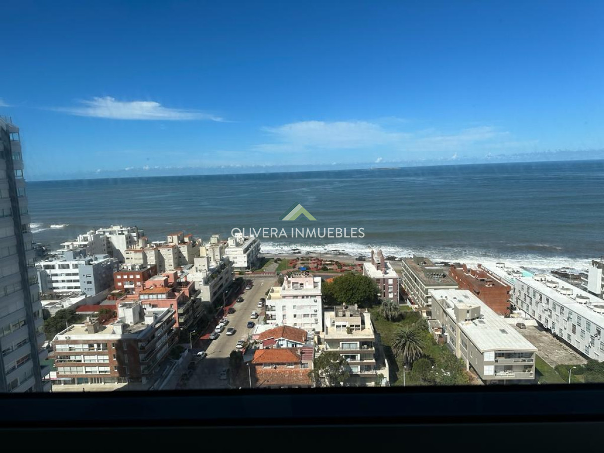 Apartamento ID.9943 - Alquiler Anual en Punta del Este Peninsula con Excente Vista 