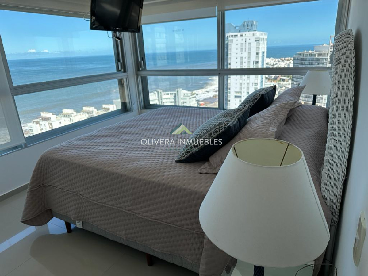 Apartamento ID.9943 - Alquiler Anual en Punta del Este Peninsula con Excente Vista 