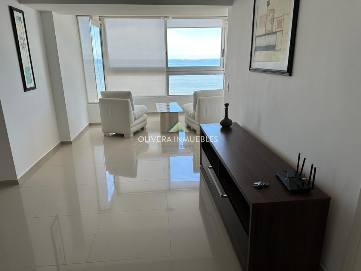 Apartamento ID.9943 - Alquiler Anual en Punta del Este Peninsula con Excente Vista 