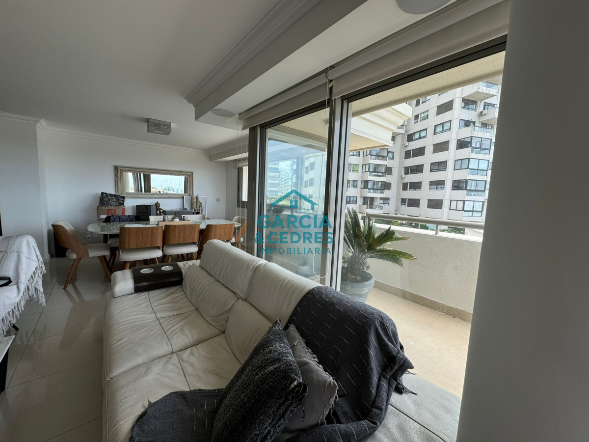 Apartamento ID.539 - Apartamento de 4 dormitorios en Torre Imperiale, Playa brava 