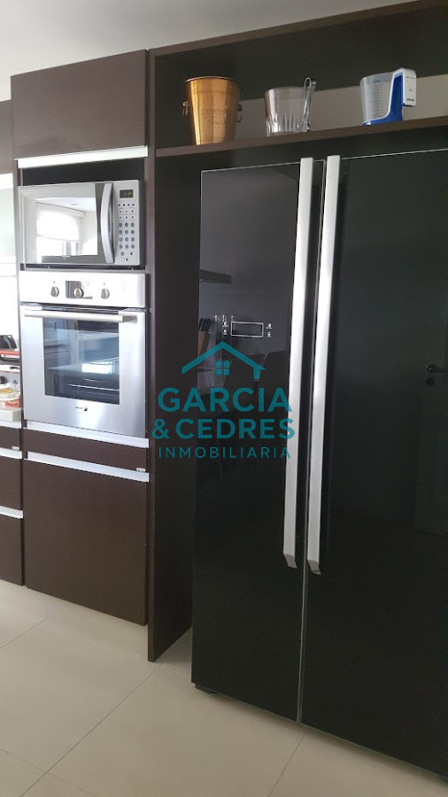 Apartamento ID.539 - Apartamento de 4 dormitorios en Torre Imperiale, Playa brava 