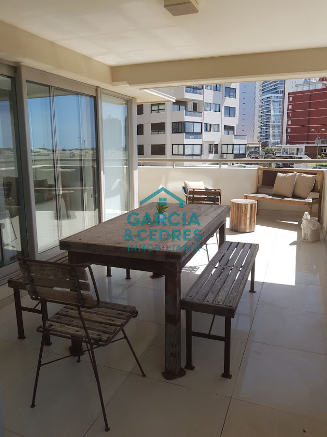 Apartamento ID.539 - Apartamento de 4 dormitorios en Torre Imperiale, Playa brava 