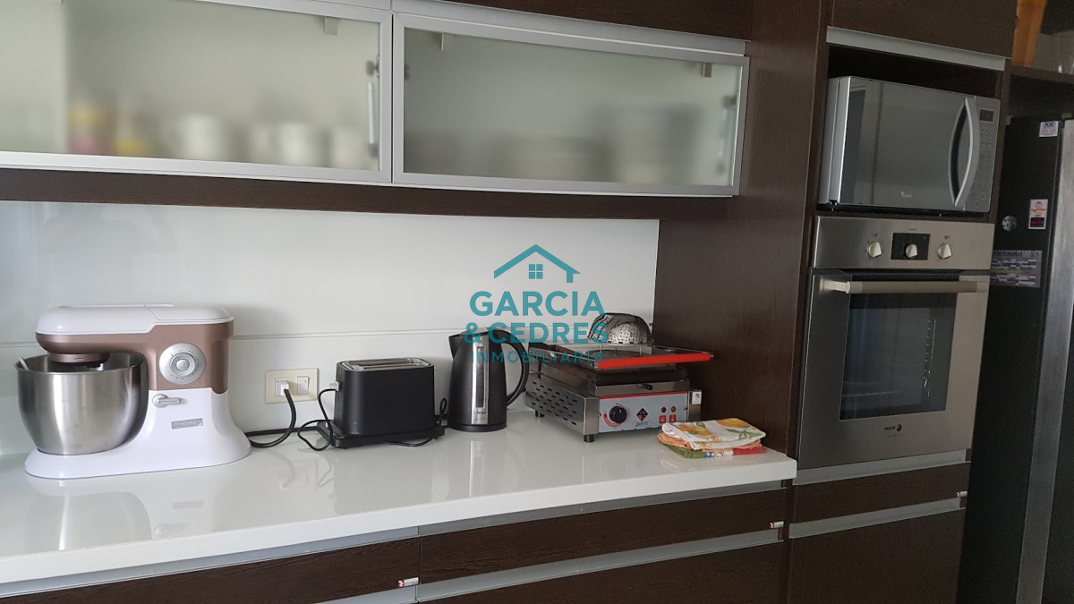 Apartamento ID.539 - Apartamento de 4 dormitorios en Torre Imperiale, Playa brava 