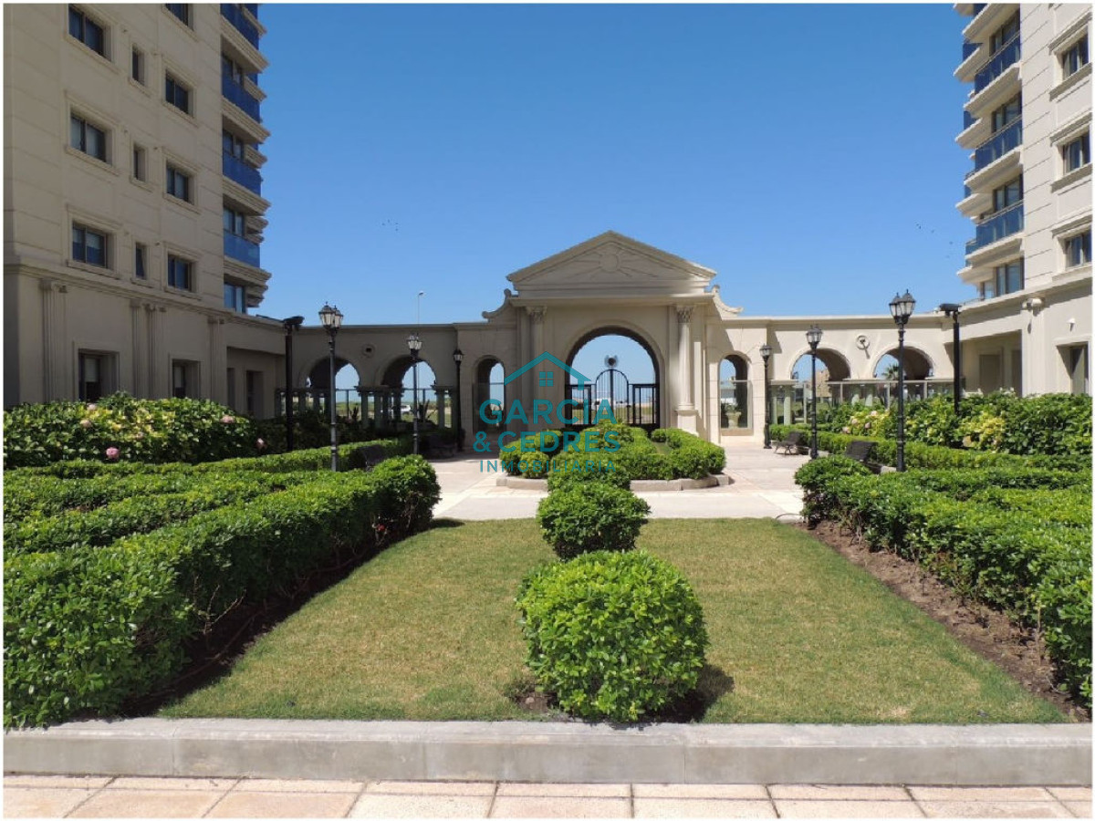 Apartamento ID.539 - Apartamento de 4 dormitorios en Torre Imperiale, Playa brava 