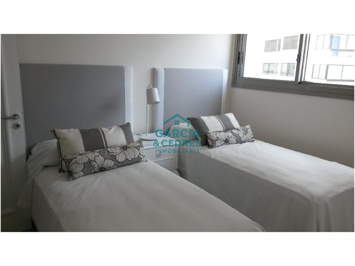 Apartamento ID.539 - Apartamento de 4 dormitorios en Torre Imperiale, Playa brava 