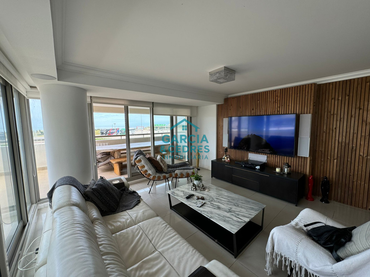 Apartamento ID.539 - Apartamento de 4 dormitorios en Torre Imperiale, Playa brava 