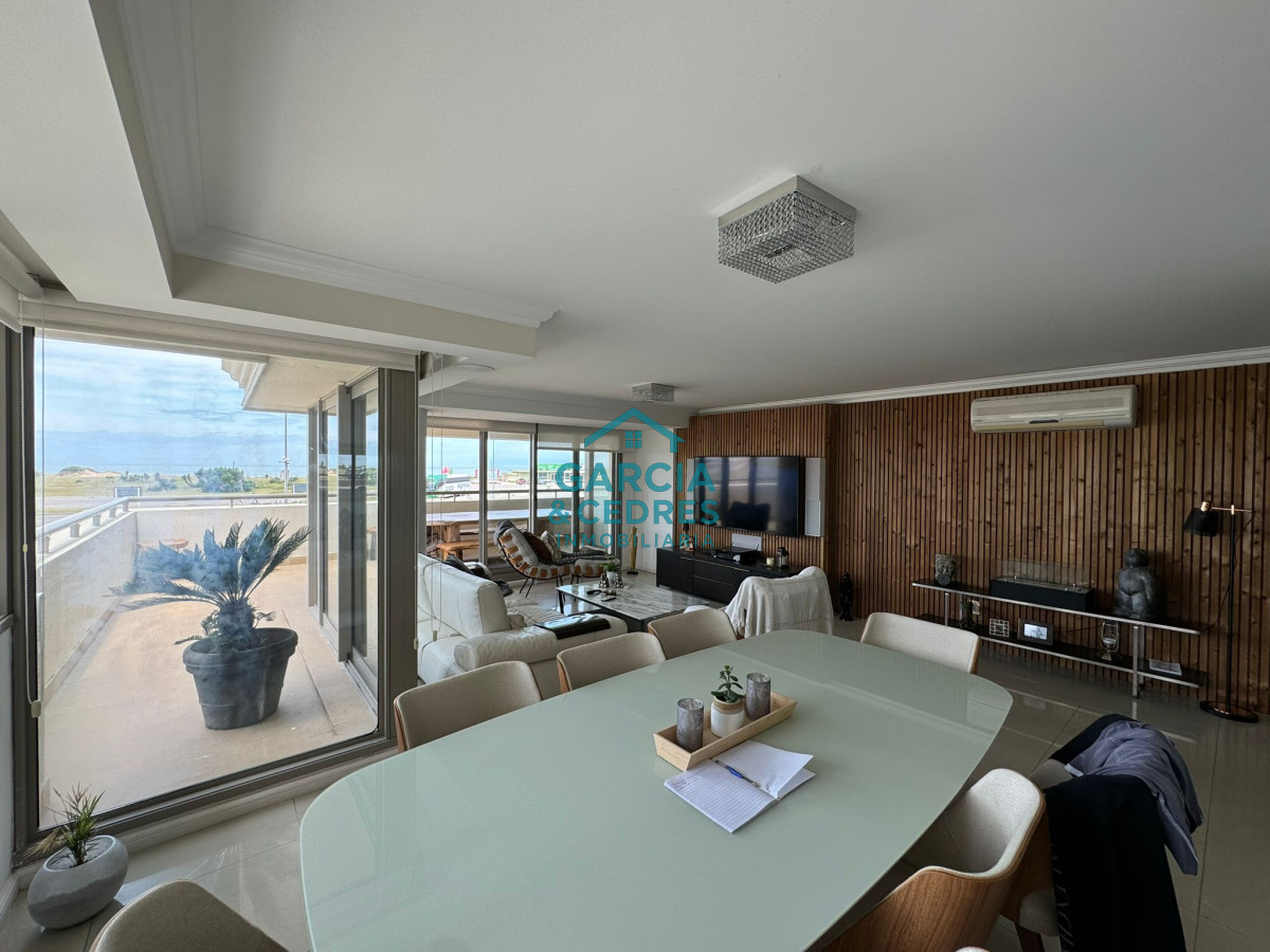 Apartamento ID.539 - Apartamento de 4 dormitorios en Torre Imperiale, Playa brava 