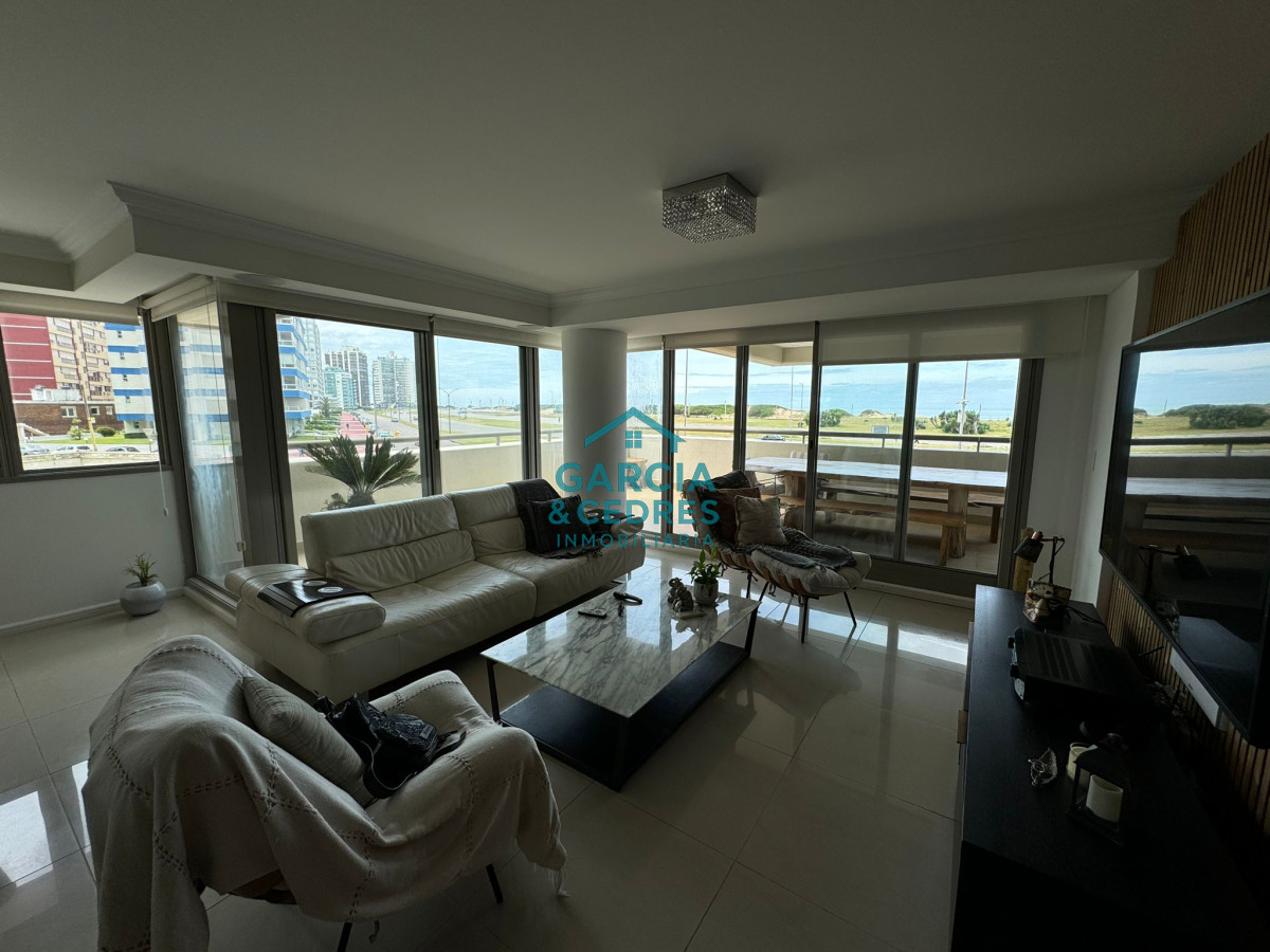 Apartamento ID.539 - Apartamento de 4 dormitorios en Torre Imperiale, Playa brava 