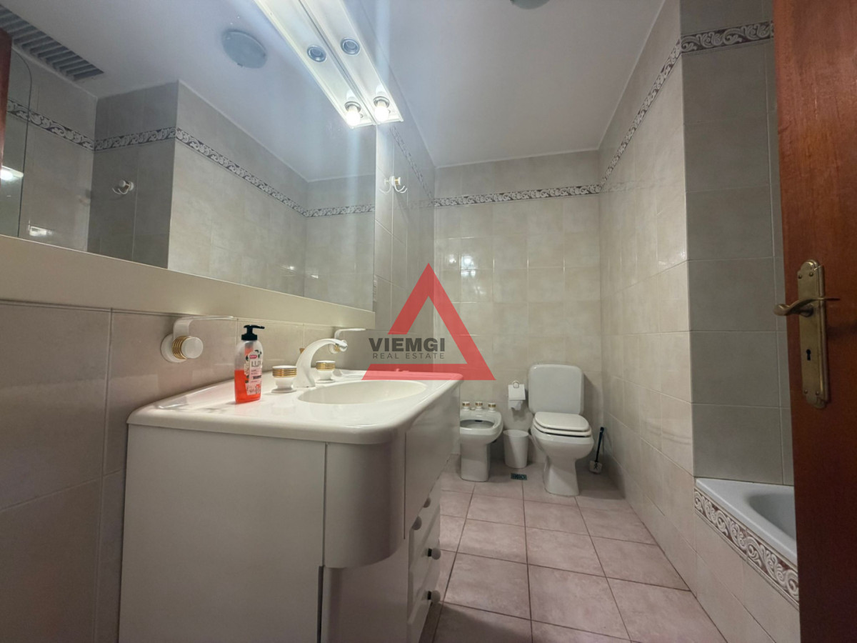 Casa ID.238 - Casa en Alquiler anual U$D 5500 Punta del este 3 dormitorios San Rafael , Parrillero , Piscina 