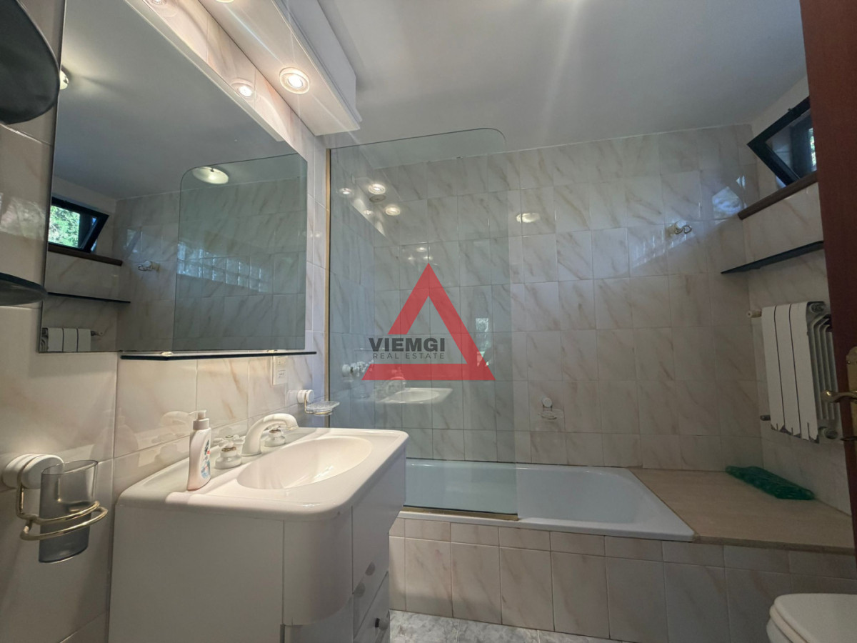 Casa ID.238 - Casa en Alquiler anual U$D 5500 Punta del este 3 dormitorios San Rafael , Parrillero , Piscina 
