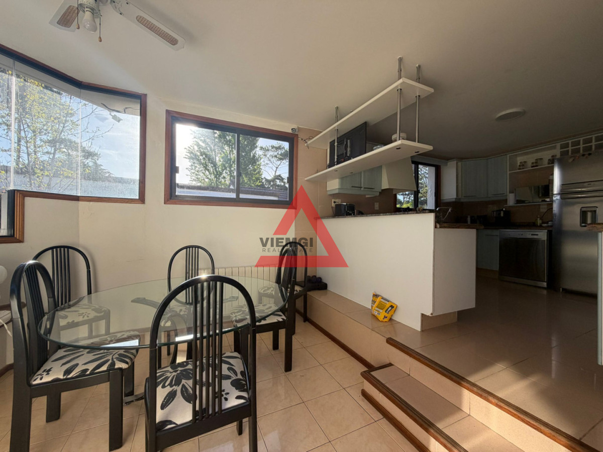 Casa ID.238 - Casa en Alquiler anual U$D 5500 Punta del este 3 dormitorios San Rafael , Parrillero , Piscina 