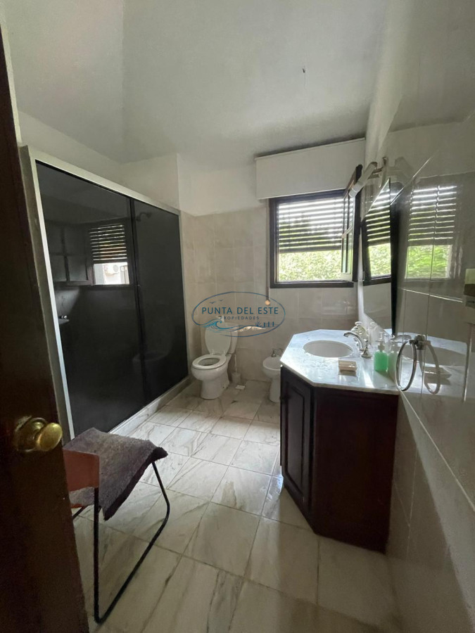 Casa ID.33 - Casa en alquiler de 4 dormitorios de temporada en Punta del este , Playa mansa 