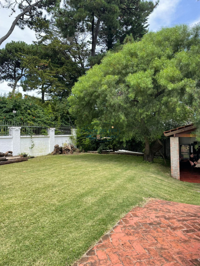 Casa ID.33 - Casa en alquiler de 4 dormitorios de temporada en Punta del este , Playa mansa 