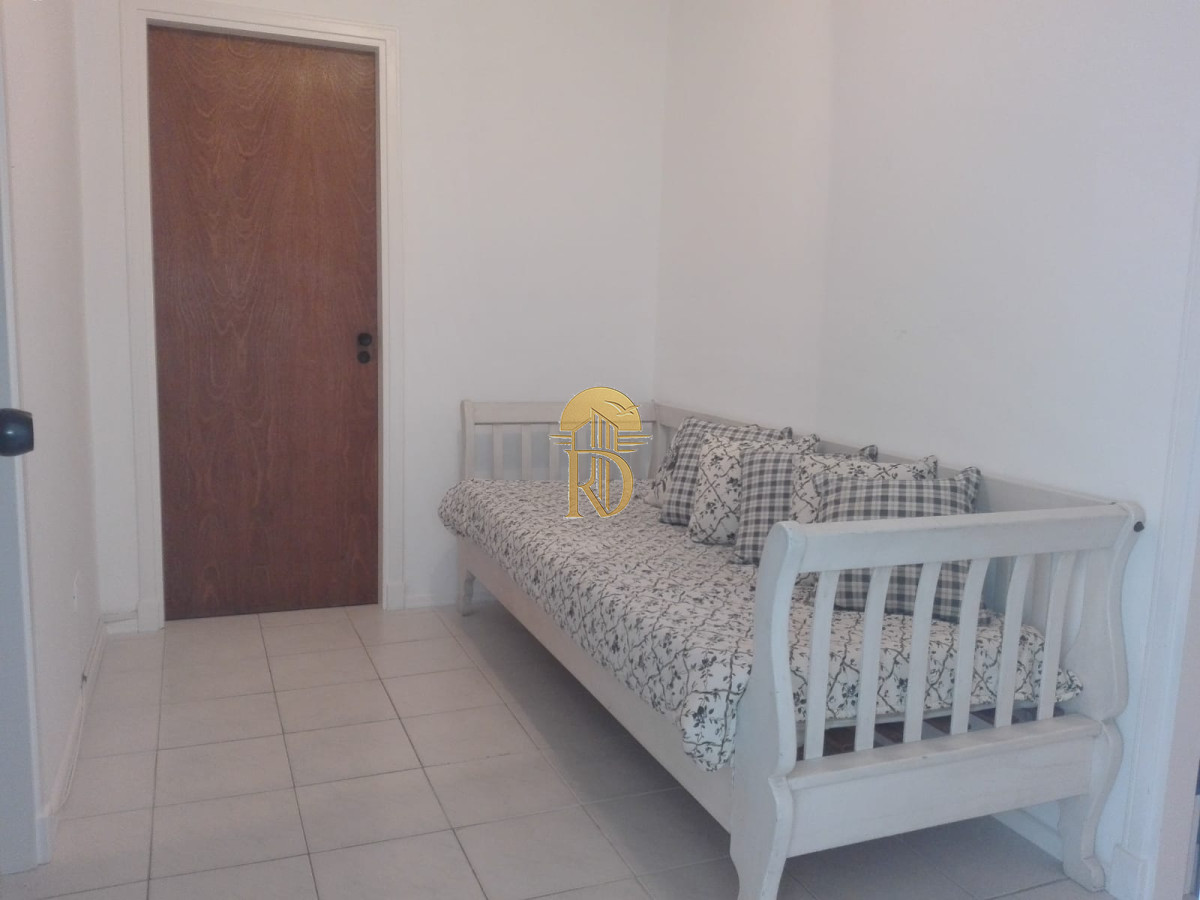 Apartamento en Venta de 2 dormitorios y medio en Punta del este , Playa Brava , Edificio Long Beach -id-818-10