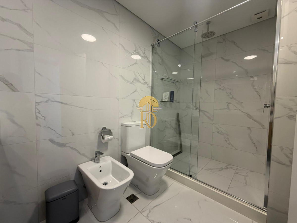 Apartamento en Venta de 3 dormitorios en Paramount , Punta del este -id-821-17